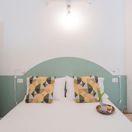 A Step From The Dome Apartment By Rent All Como Bagian luar foto