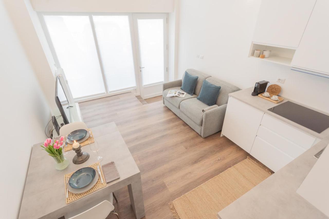 A Step From The Dome Apartment By Rent All Como Bagian luar foto