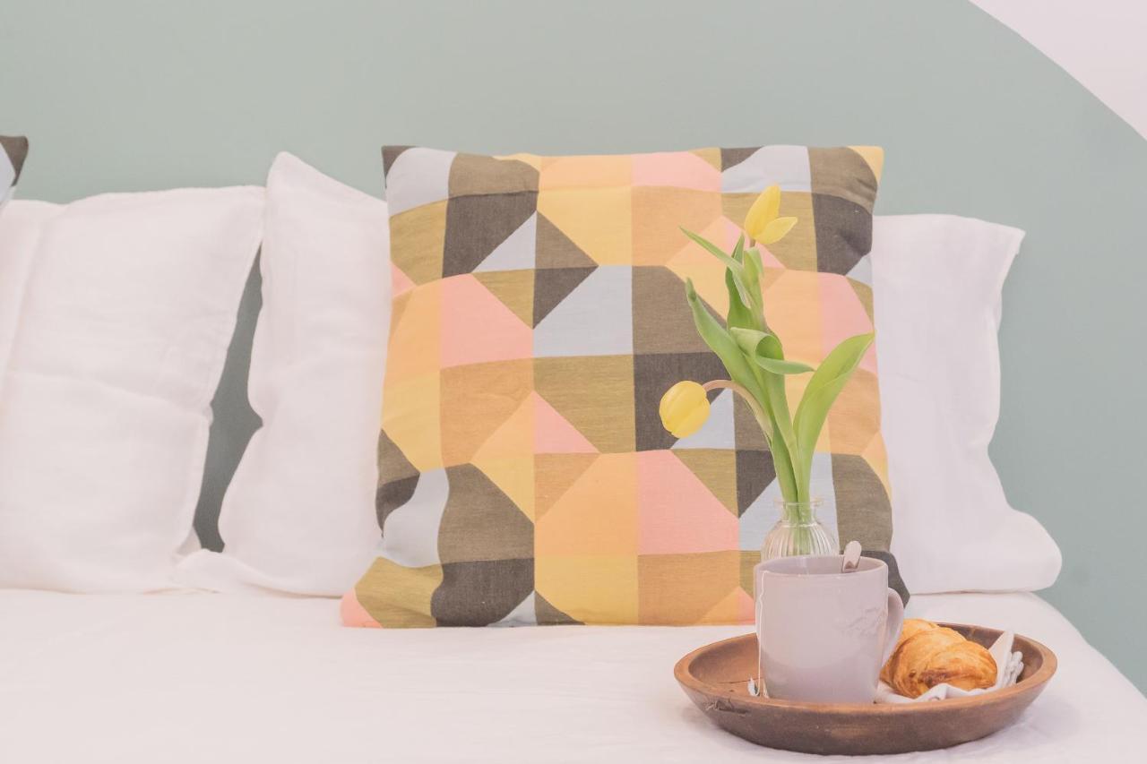 A Step From The Dome Apartment By Rent All Como Bagian luar foto